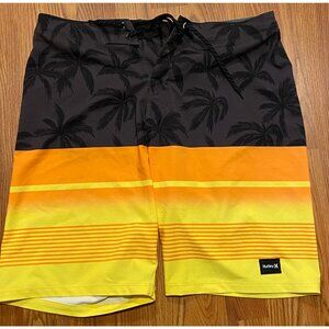 Hurley Phantom Weekender Board Shorts Yellow Post Mens 32 8" Swim Trunks